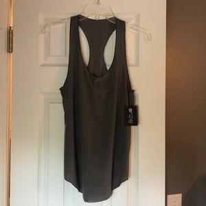 workout tank